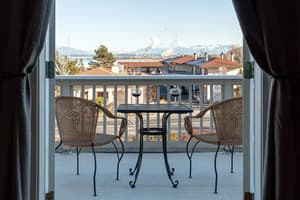 thumbnail: In-room dining