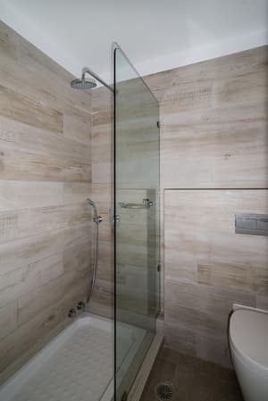 thumbnail: Bathroom shower
