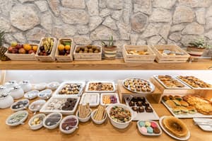 thumbnail: Breakfast buffet