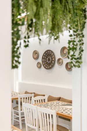 thumbnail: Breakfast area