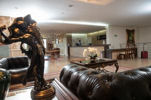 thumbnail: Interior