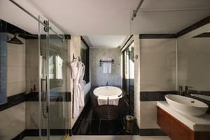 thumbnail: Bathroom