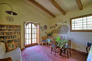 thumbnail: In-room dining