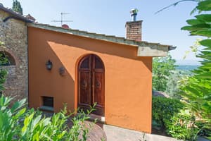 thumbnail: Property entrance