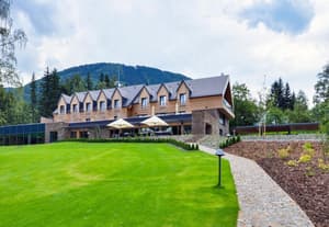 thumbnail: Exterior