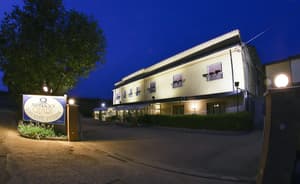 thumbnail: Reception hall