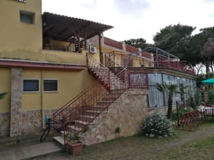 thumbnail: Front of property