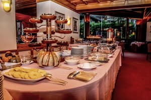 thumbnail: Breakfast area