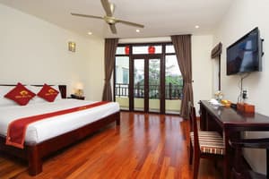 thumbnail: Interior
