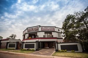 thumbnail: Front of property