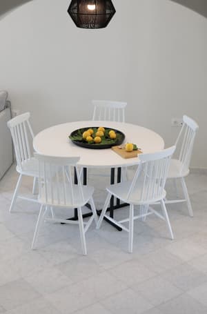 thumbnail: Dining room