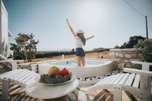 thumbnail: Jetted tub
