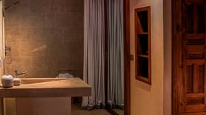 thumbnail: Bathroom sink
