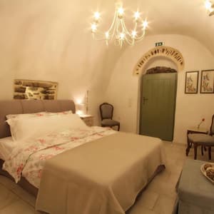 thumbnail: Rooms