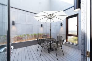 thumbnail: Terrace/patio