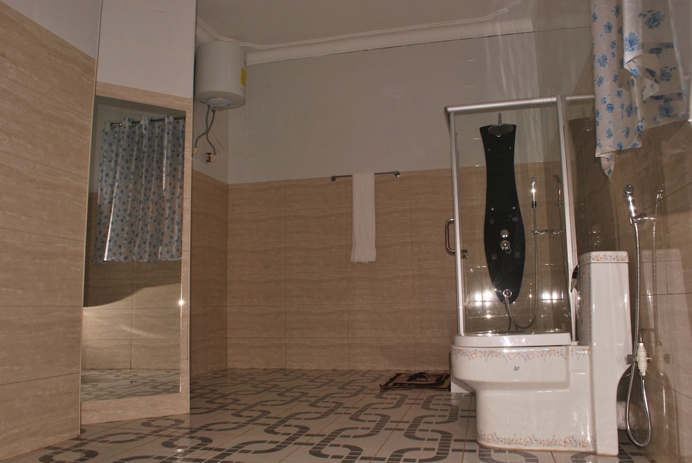 Bathroom amenities