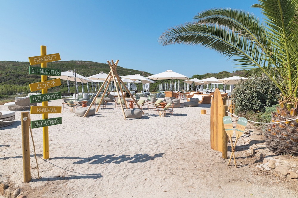 Beach bar