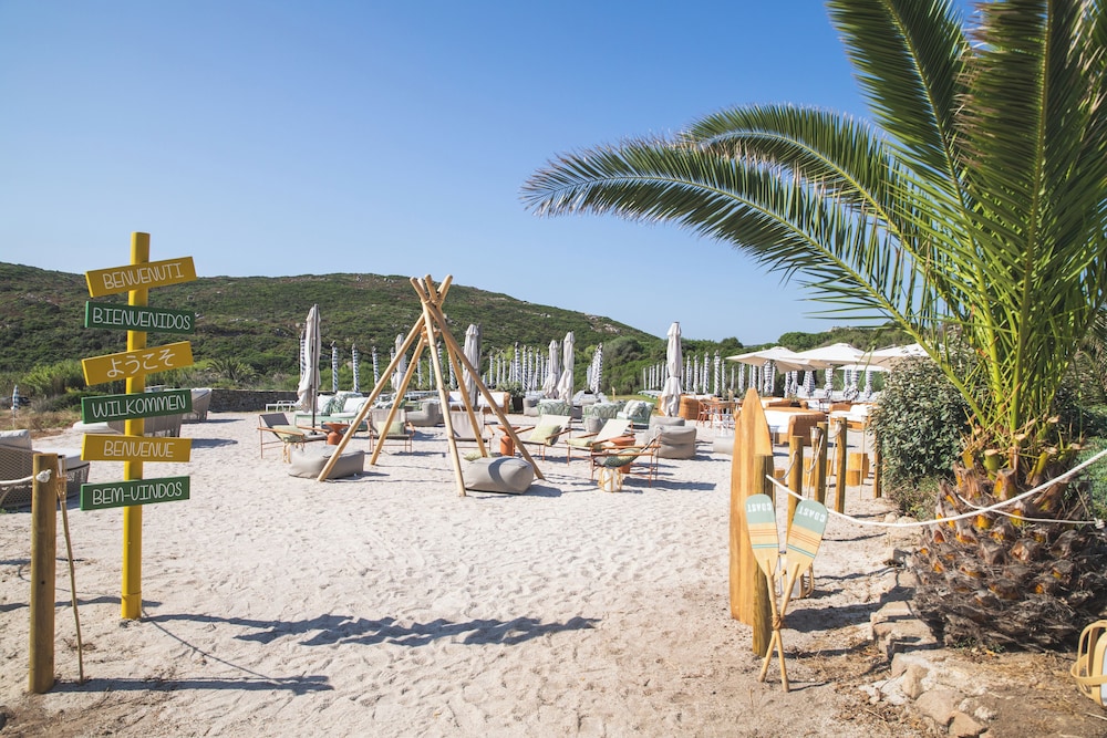 Beach bar