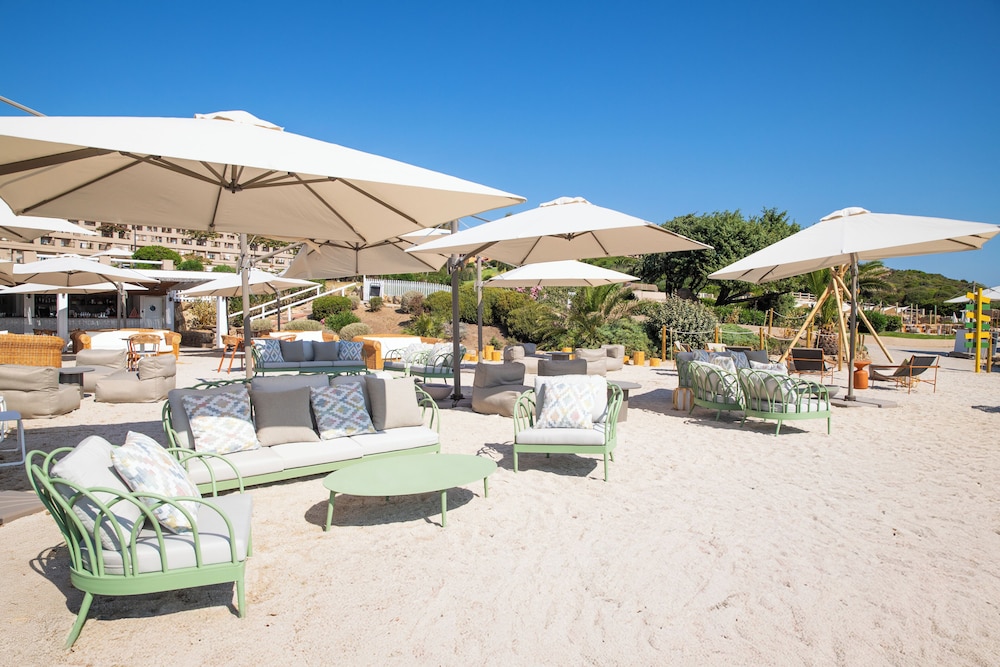 Beach bar