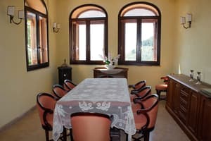 thumbnail: Interior