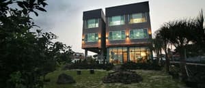 thumbnail: General view