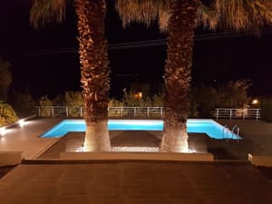 thumbnail: Infinity pool