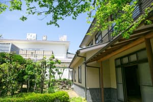thumbnail: Exterior