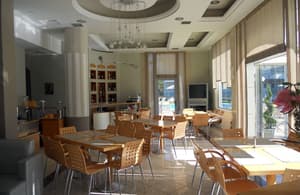thumbnail: Restaurant