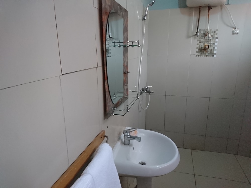 Bathroom amenities