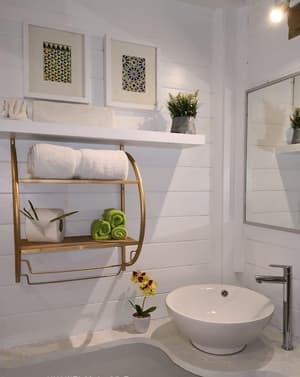 thumbnail: Bathroom