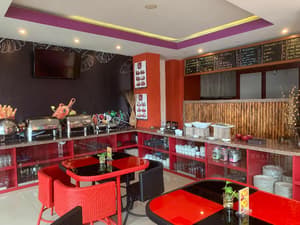thumbnail: Restaurant