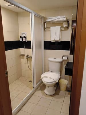 thumbnail: Bathroom