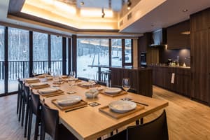 thumbnail: In-room dining