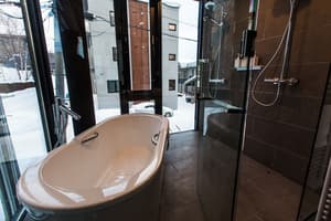 thumbnail: Deep soaking bathtub