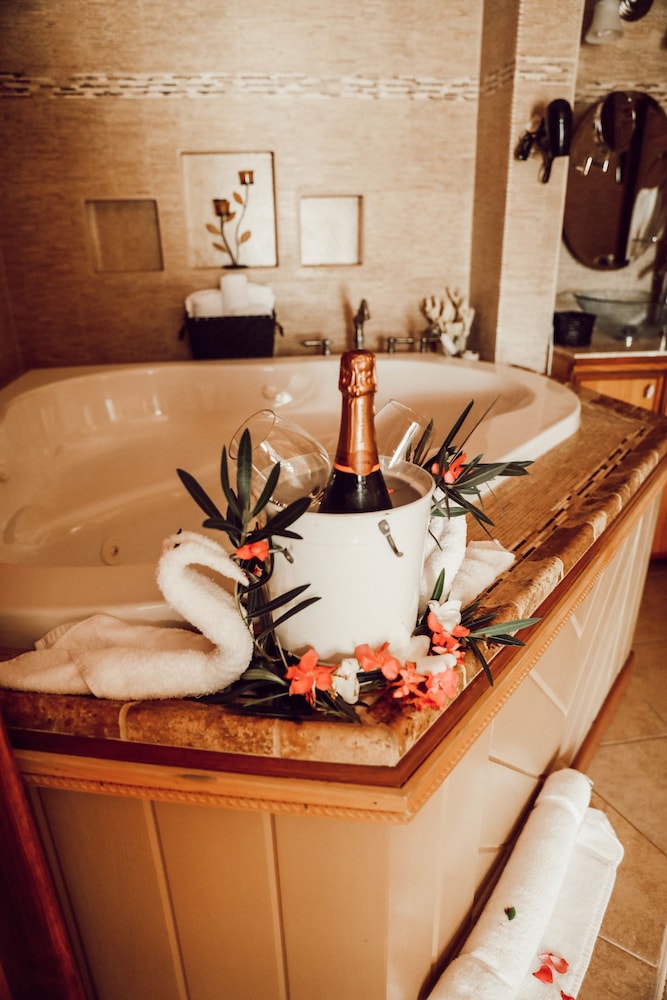Jetted tub