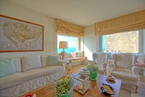 thumbnail: Living room
