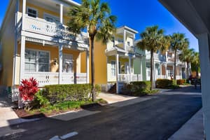 thumbnail: Property grounds