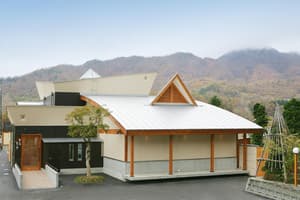 thumbnail: Exterior