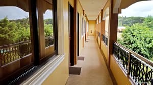 thumbnail: Hallway