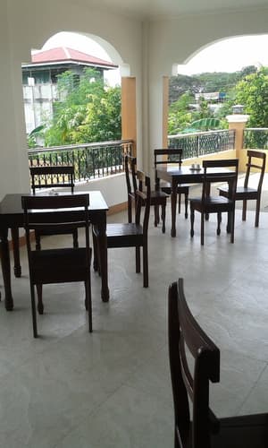 thumbnail: Breakfast area