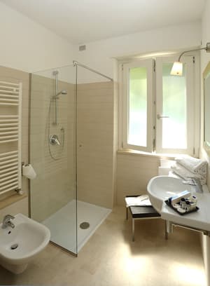 thumbnail: In-room dining