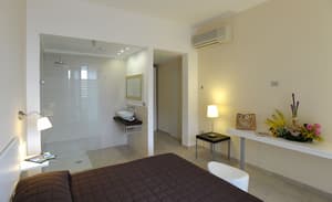 thumbnail: In-room dining