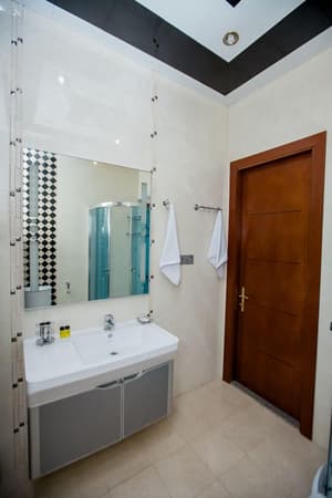 thumbnail: Bathroom sink