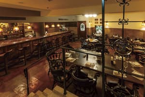 thumbnail: Bar (on property)