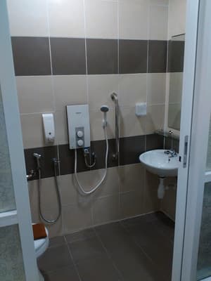 thumbnail: Bathroom