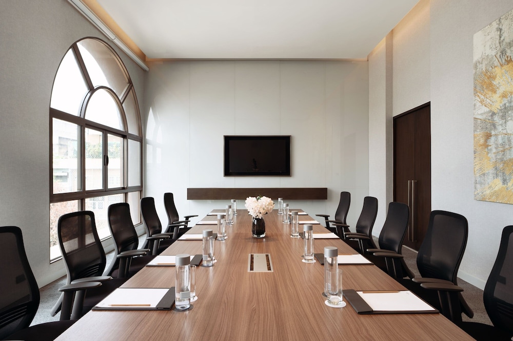 Meeting facility