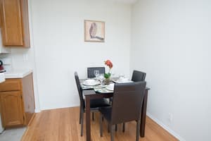 thumbnail: Room service - dining
