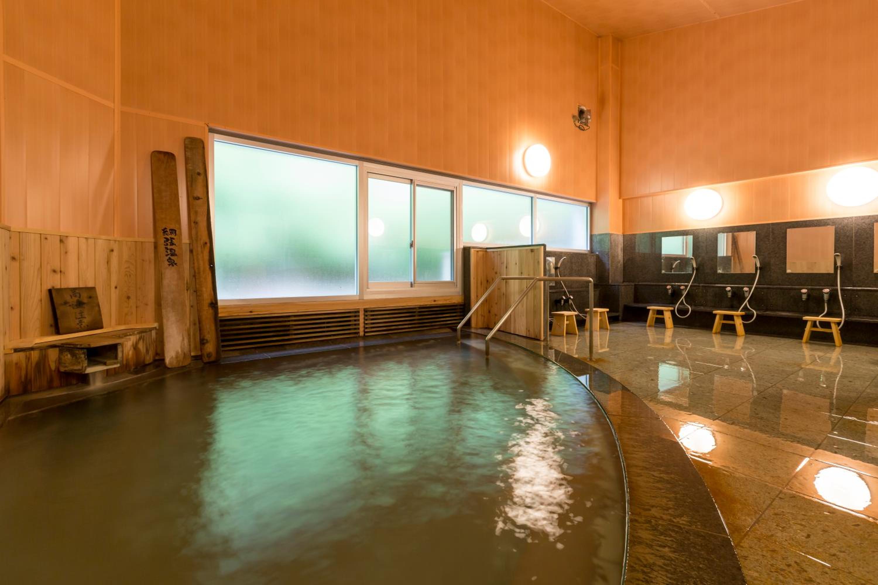 Swimming pool-spa