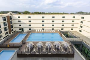 thumbnail: Outdoor pool