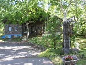 thumbnail: Exterior